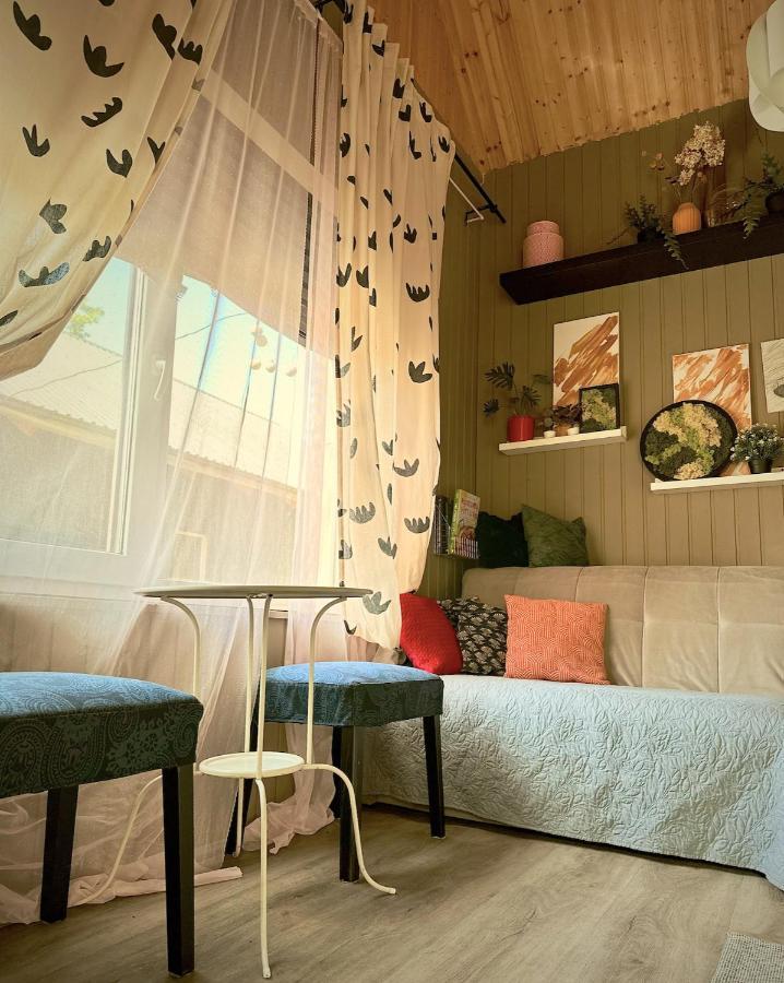 Vila Amazing Little House On An Island With Garden Riga Exteriér fotografie