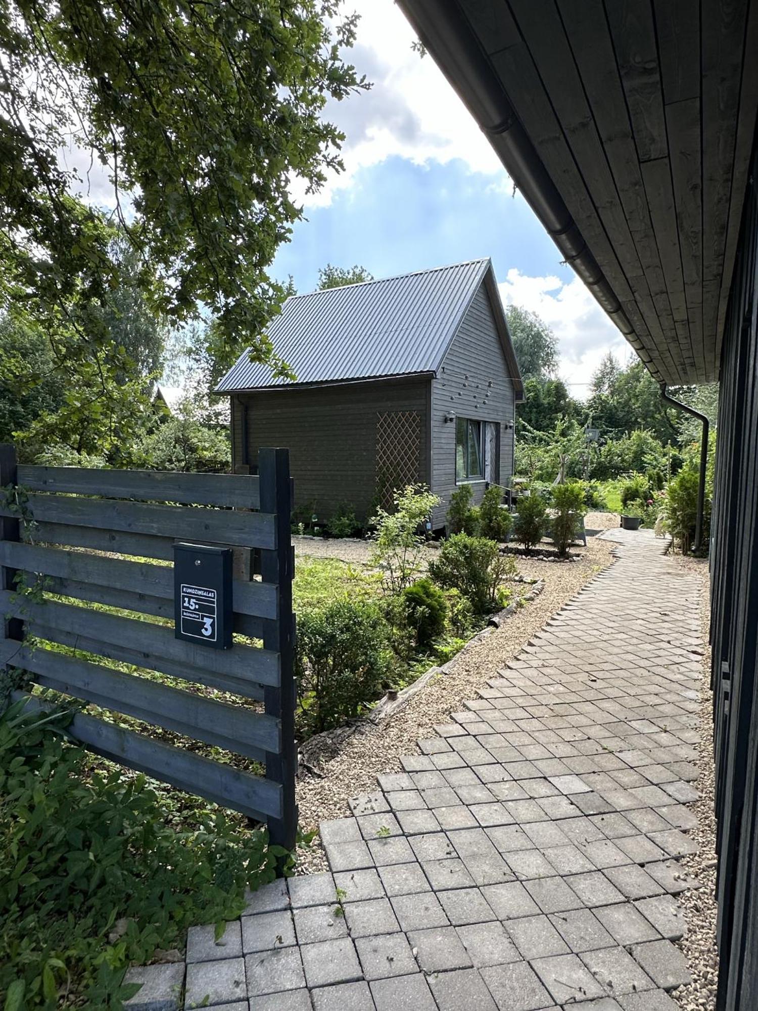 Vila Amazing Little House On An Island With Garden Riga Exteriér fotografie